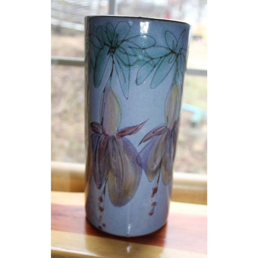 Antiqua hand crafted redware flower vase signed